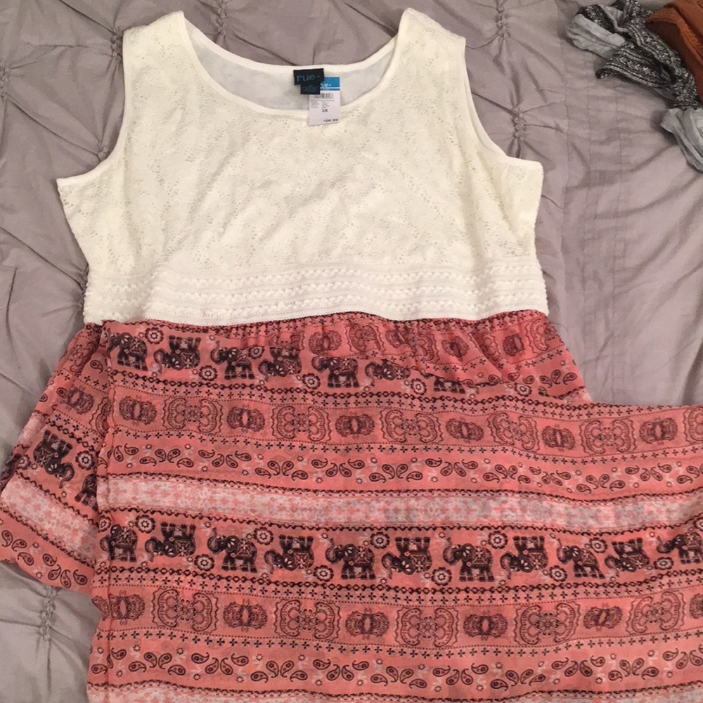 🗣 LAST CHANCE: Cream and pink colored maxi dress